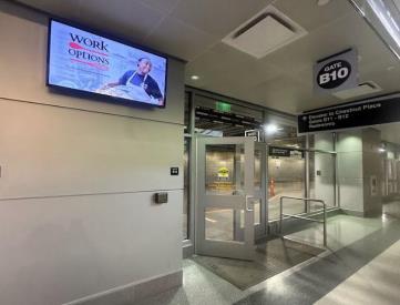 DENVER UNION STATION GATE B10 | GATE DISPLAY NETWORK