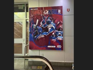 DUS CONCOURSE LEFT ENTRY | PORTRAIT 72"X72"