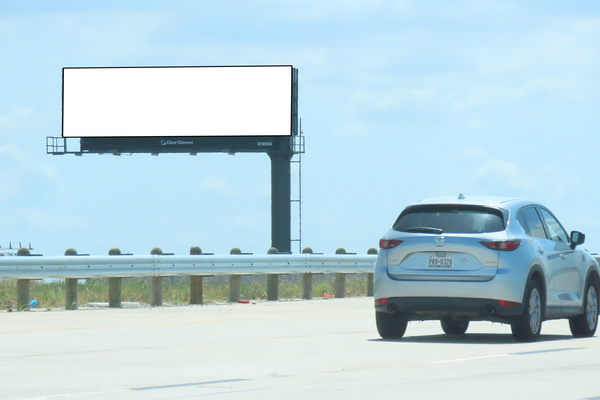 LBJ Fwy (635) NS 0.7mi E/O SH 121 F/W - 1