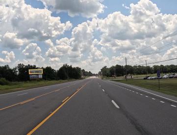 E/S Hwy 59 1st N/O Thompson Rd (Top)