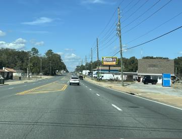 E/S Hwy 87 N/O W. Grace St F/S