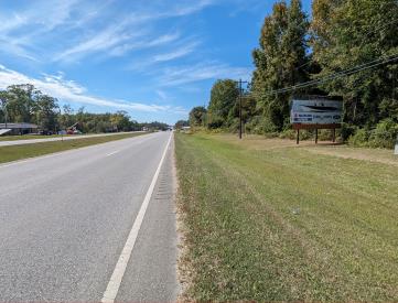 W/S Hwy 31 2nd N/O Industrial Park Dr