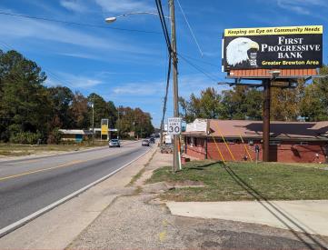 E/S Hwy 41 S/O Gillis St