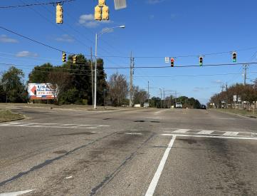 W/S Hwy 21 Bypass 1st N/O Drewry Rd