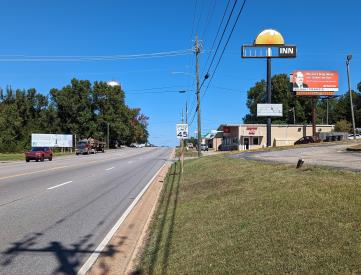 E/S Hwy 43 N/O College Ave