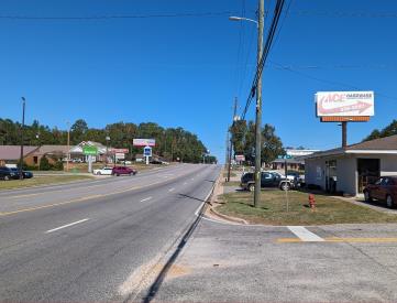 E/S Hwy 43 N/O Wilson Ave