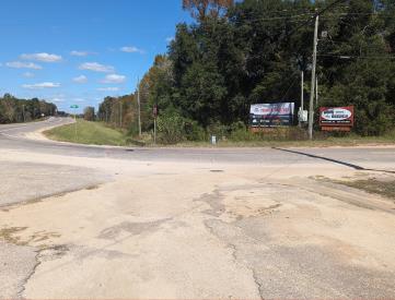 E/S Hwy 41 N/O CR 55 (Left)