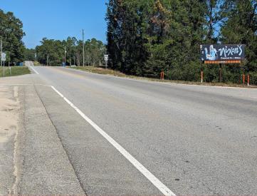 E/S Hwy 31 N/O CR 9