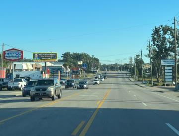 W/S Davis Hwy @ Cascade Ave. F/S