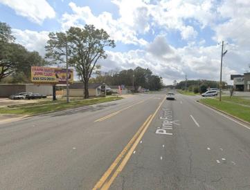 E/S Pine Forest Rd @ Godwin Ln F/N