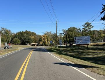 S/S Hwy 47 W/O Golf Dr
