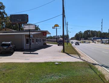 E/S Hwy 43 N/O College Ave
