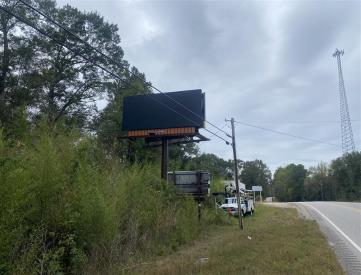 W/S Hwy 31 1st N/O Old Castleberry Rd