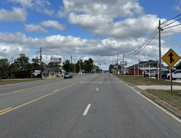 W/S Hwy 21 N/O Hwy 136