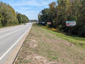 E/S Hwy 31 6th S/O Alco Dr