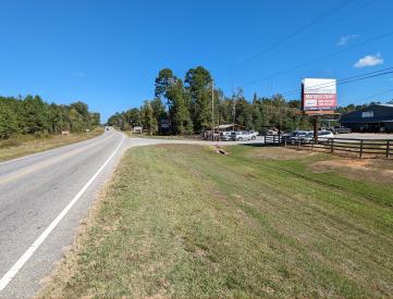 E/S Hwy 41 2nd S/O Neal St (Bttm)