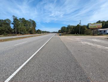 E/S Hwy 31 S/O Wolf Log Rd