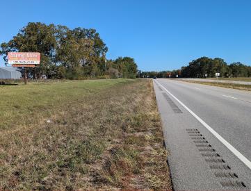 Hwy 113 @ MM 10 north structure w/side
