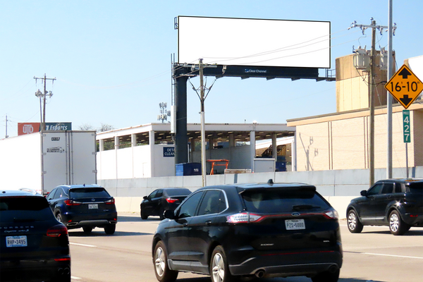 Thornton Fwy (I-35E) WS 450ft N/O 6th St F/N - 1