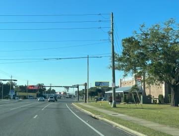 SWC Davis Hwy @ Creighton Rd Tri-Vision (Rigid) F/N