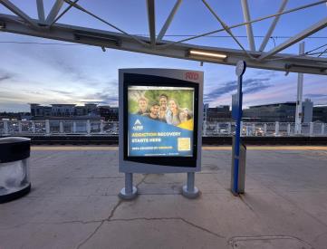 COLFAX STATION WS WF | TRANSIT SHELTER