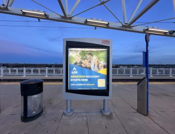 COLFAX STATION ES EF | TRANSIT SHELTER