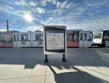 OAK STATION SS NF | TRANSIT SHELTER