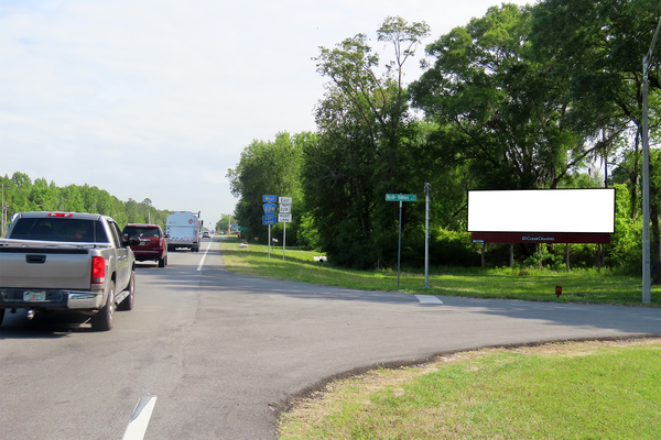 US 301 ES 0.5mi S/O SR 228 F/S