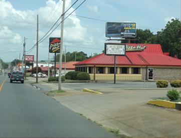 SYL FT WILLIAMS ST E/L 200' S/O ELM ST