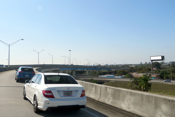 112 Hwy NS 700ft W/O I-95 F/E - 2