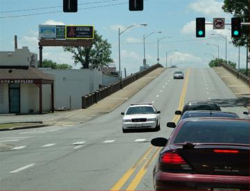 MAIN ST (1100) E/S 750' S/O 13TH P2-NF