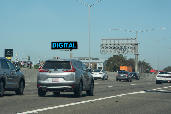 Nimitz Fwy (I-880) SS 0.7mi W/O Hegenberger Rd (%) F/E - 1