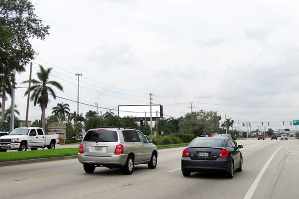 US 441 WS 1285ft N/O Orange Dr F/S - 1