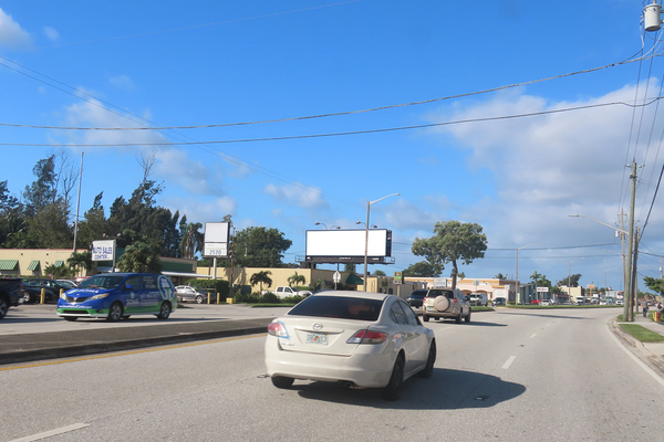 Forest Hill Blvd SS 475ft W/O Florida-Mango Rd F/E - 1