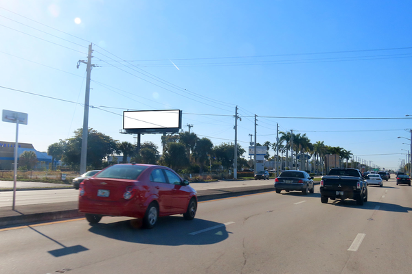Military Tr ES 0.4mi S/O Okeechobee Blvd F/N - 1