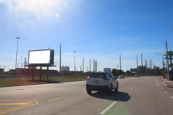 Old Dixie Hwy ES 25ft S/O 4th St F/N - 1