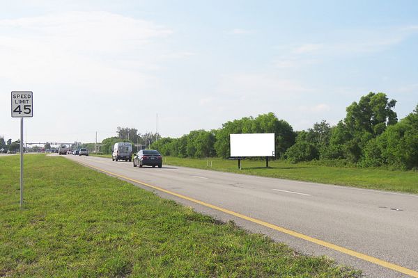 Beeline Hwy SS 750ft E/O Blue Heron Blvd F/W - 1