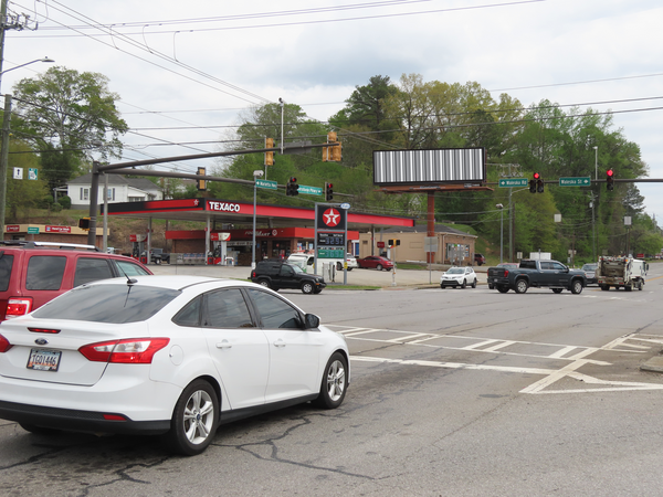 Riverstone Pkwy NS 225ft E/O Waleska St F/W - 3