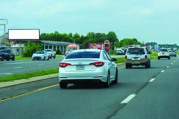 US 13/404 WS 0.1mi N/O Main St F/S - 2