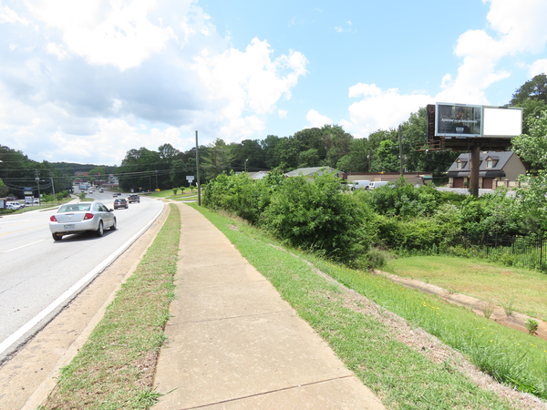 Lawrenceville Hwy WS 0.5mi N/O Killian Hill Rd F/N - 1