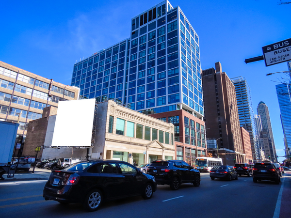 Chicago Av NS 150ft W/O Wells St F/W - 2