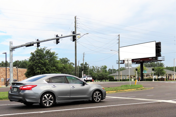 Dale Mabry Hwy WS 25ft N/O Sun Lake Blvd F/S - 1