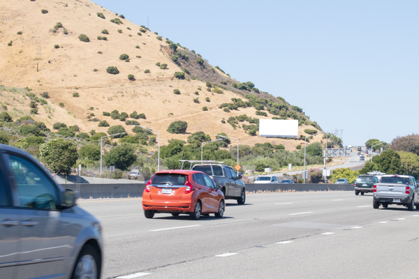 Bayshore Frwy (US 101) WS 0.72mi N/O Oyster Pt (No Ext) F/SW - 1