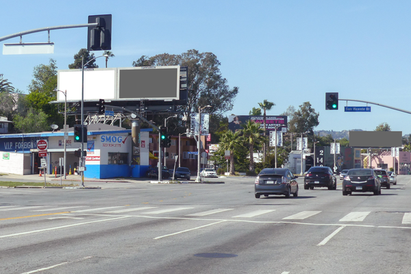 La Brea WS 20ft N/O San Vicente F/S - 1