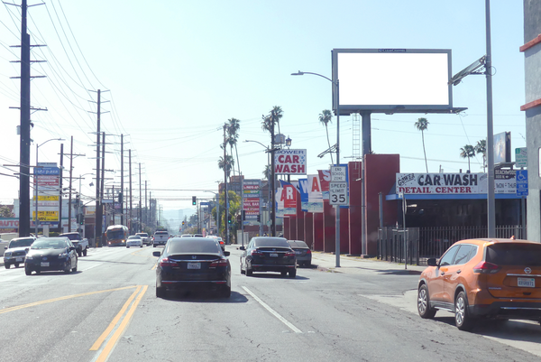 Santa Monica NS 200ft E/O Gower F/E - 2
