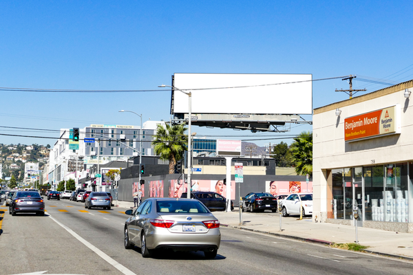 La Brea ES 50ft N/O Waring (NO EXT) F/S - 1