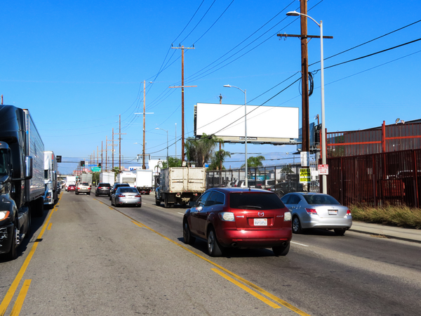 Alameda ES 150ft S/O Washington (NO EXT) F/S - 1