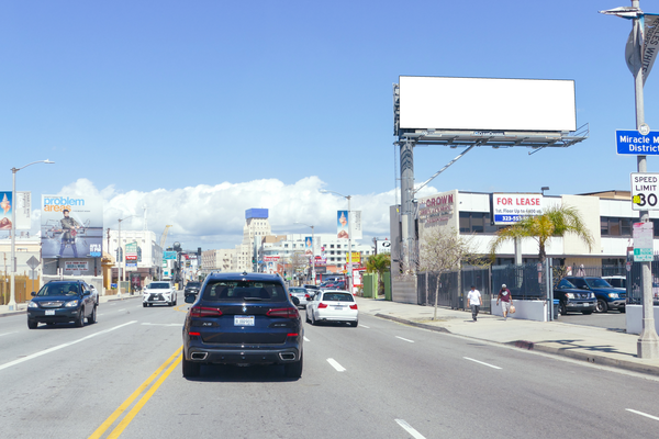 La Brea ES 285ft N/O Olympic (NO EXT) F/S - 1