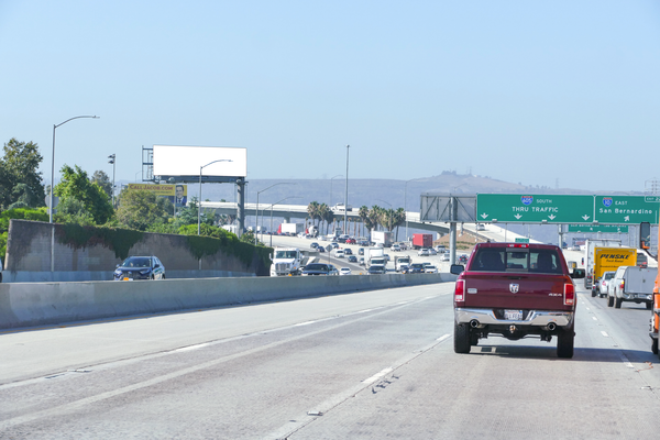 San Gabriel Frwy ES 0.04mi N/O San Berdo Frwy F/N - 1