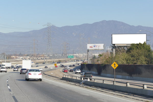 San Gabriel Frwy ES 0.03mi N/O San Berdo Frwy F/S - 2